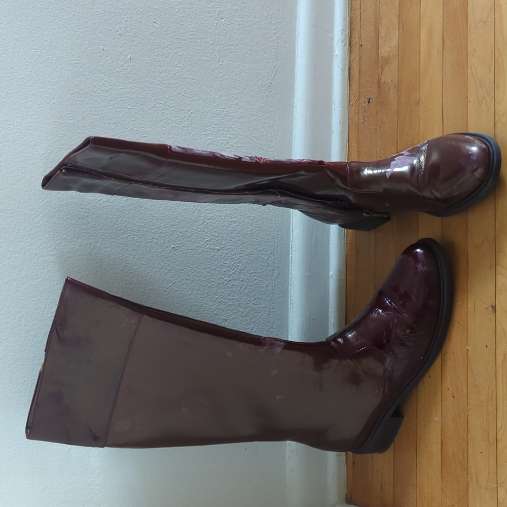 🆕 Cherry Red Distressed Women's Boots 7 W